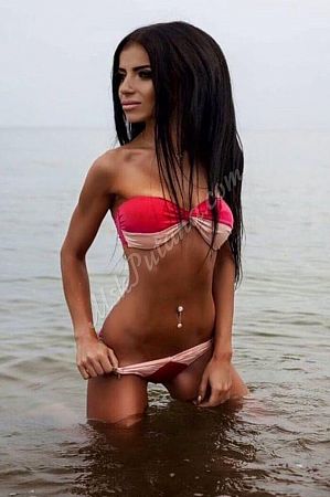 Ева, метро Новослободская