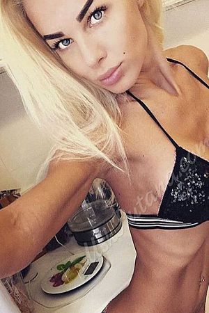 Арина, метро Шоссе Энтузиастов