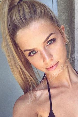 Яночка, метро Красносельская