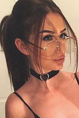 Даша, метро Пражская