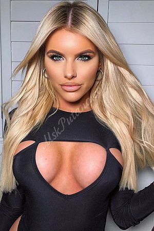 Николь, метро Красносельская