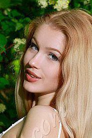 Оленька, метро Лужники