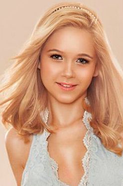 Дарина, метро Улица Горчакова