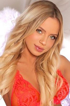 Юля, метро Локомотив