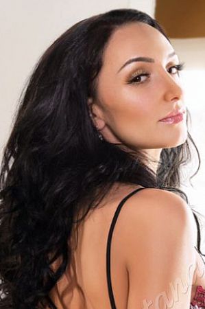 Кира, метро Первомайская