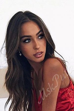 Стеша, метро Щукинская