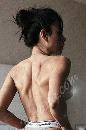 Полина, метро Воробьёвы горы