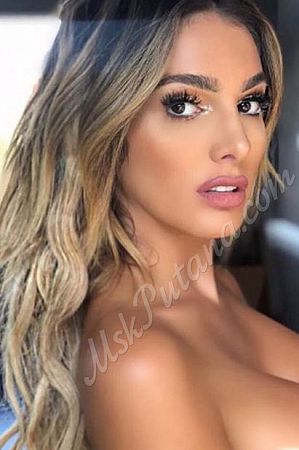 Лариса, метро Молодёжная