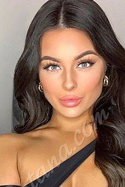 Рита, метро Театральная