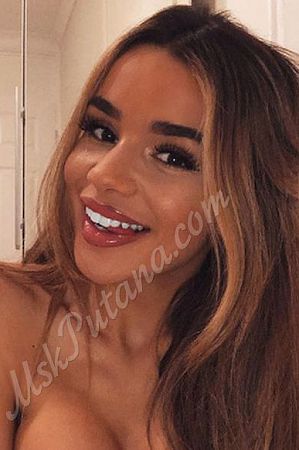 Стеша, метро Пятницкое шоссе