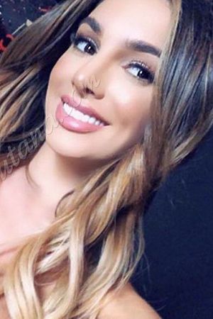 Марина, метро Студенческая