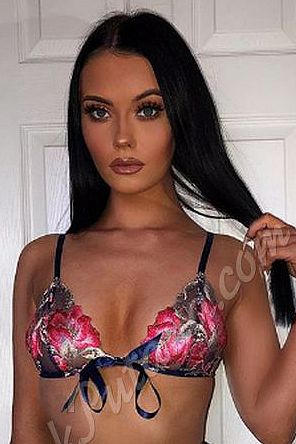 Юлия, метро Марксистская