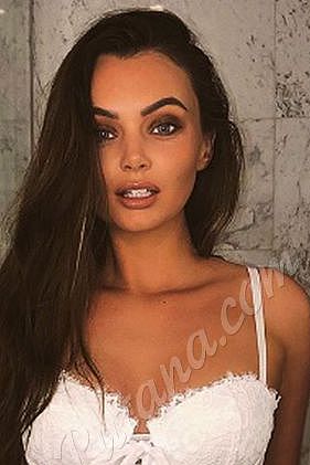 Лара, метро Арбатская