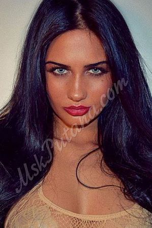 Маша, метро Крестьянская застава