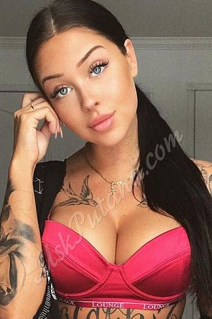 Мари, метро Улица Горчакова