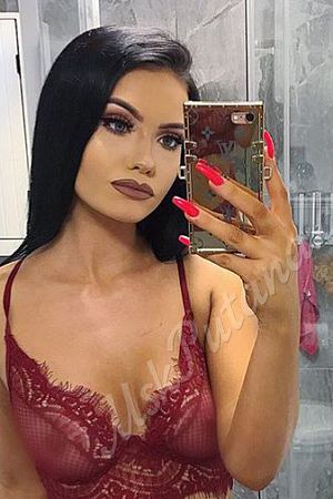 Ириша, метро Панфиловская