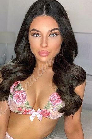 Юля, метро Первомайская