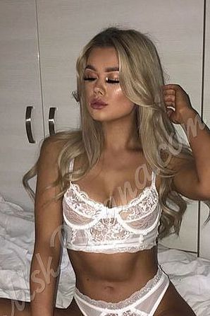 Дарина, метро Крымская