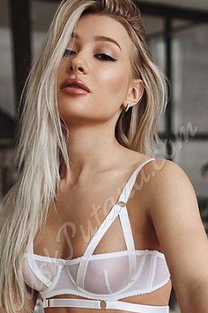 Даша, метро Сретенский бульвар