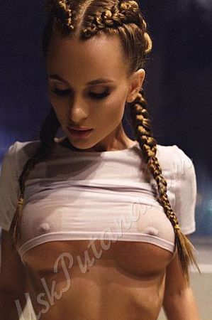 Аня, метро Курская