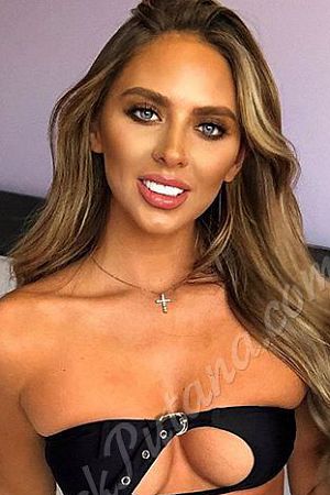 Юлия, метро Бауманская