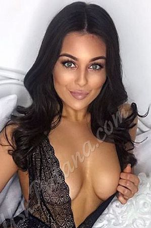 Полина, метро Цветной бульвар