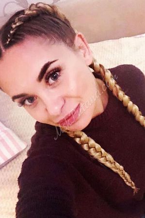 Юля, метро Дмитровская