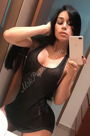 Зара, метро Пятницкое шоссе