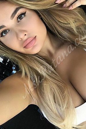 Дарина, метро Домодедовская