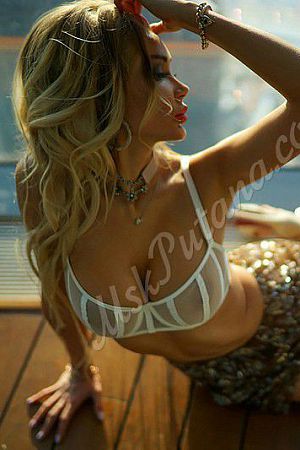 Юля, метро Выставочная