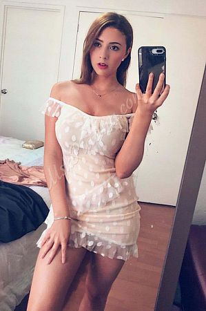 Кира, метро Боровицкая