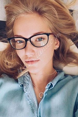 Олеся, метро Рассказовка