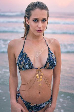 Алиса, метро Павелецкая