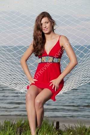 Полина, метро Студенческая