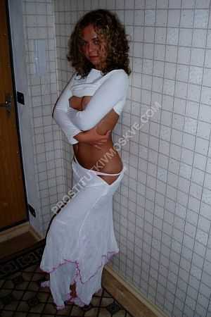 Настя, метро Румянцево