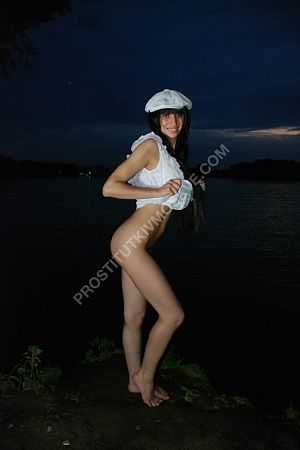 Соня, метро Комсомольская