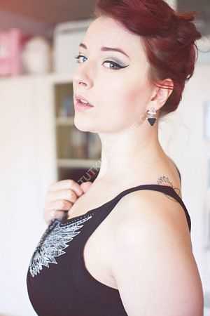 Оля, метро Профсоюзная