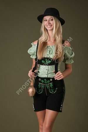 Юля, метро Динамо