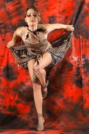 Диана, метро Площадь Революции