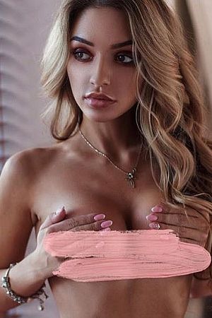 Камила, метро Боровское шоссе