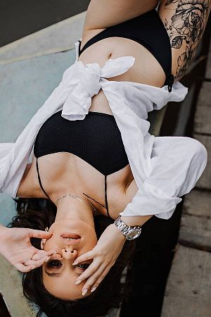 маша, метро Дубровка