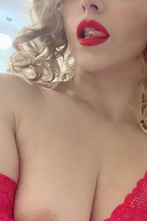 Юля, метро Бунинская аллея