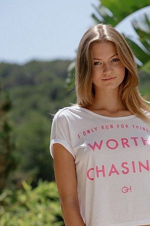 Оксана, метро Лужники