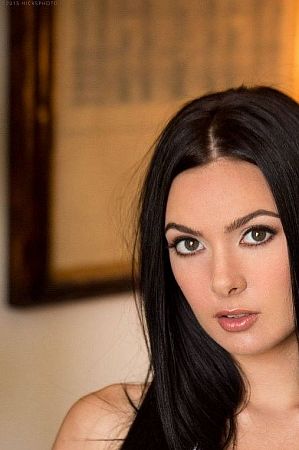 Евгения, метро Зорге