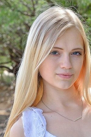 Евгения, метро Менделеевская