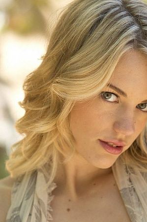 Евгения, метро Панфиловская