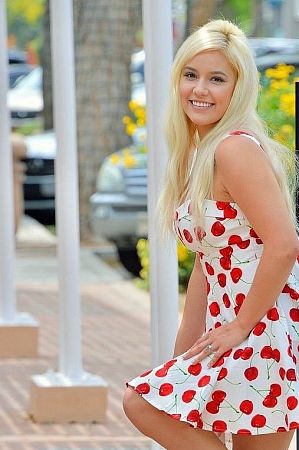 Олеся, метро Киевская