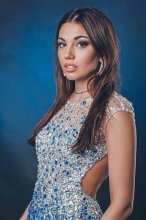 Алина, метро Каховская