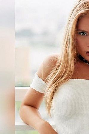 Дарина, метро Маяковская