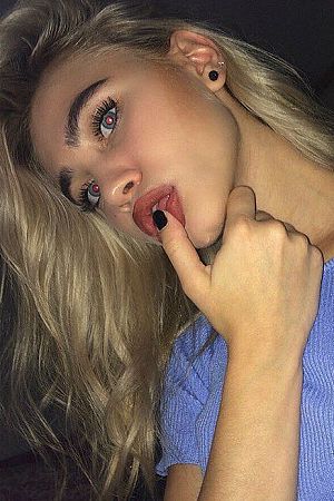 Анжелла, метро Локомотив